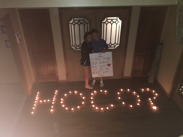 Sophomore+Brett+Nixon+is+one+of+the+first+gentlemen+to+formally+ask+his+girlfriend%2C+sophomore+Sadie+Supina%2C+to+Homecoming+with+a+cute+and+original+proposal.