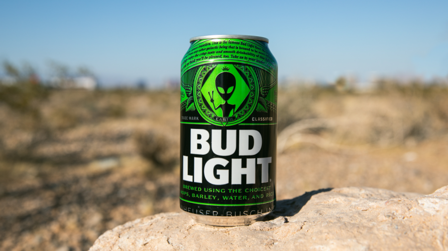 At+the+festival%2C+Bud+Light+offered+a+special+edition+beer+based+on+the+alien+theme.+%0A%0A